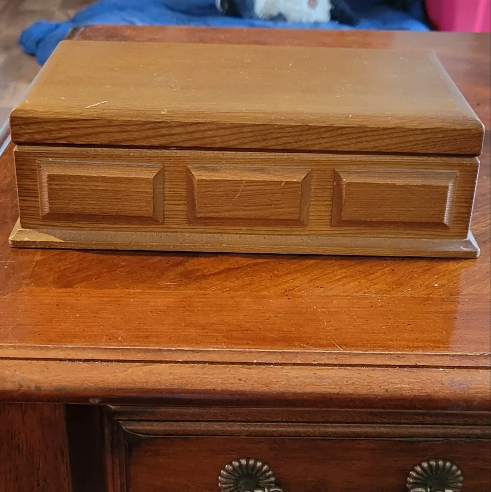 Vtg Jewelry Box Wooden Hinged 2 Layers Holds Rings Earrings Chains